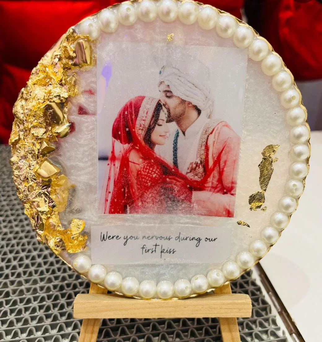 customized-resin-memory-frame_232bebe6